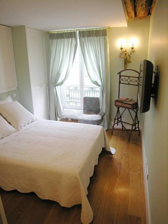 Beautiful 2 Bdrm- In The Heart Of The Marais