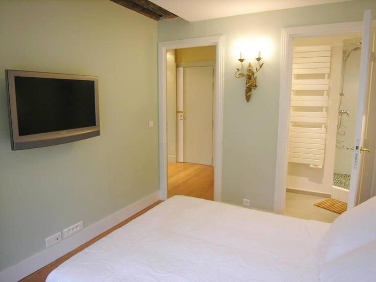 Beautiful 2 Bdrm- In The Heart Of The Marais Appartement *