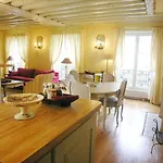 Beautiful 2 Bdrm- In The Heart Of The Marais